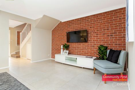Property photo of 2/3 Shearwater Road Hinchinbrook NSW 2168