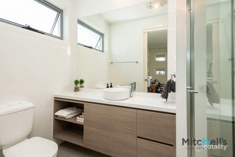 Property photo of 2129 Riverside Drive Hope Island QLD 4212