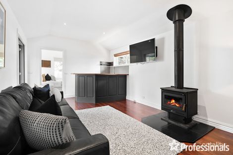 Property photo of 14 Lancaster Road Mooroolbark VIC 3138
