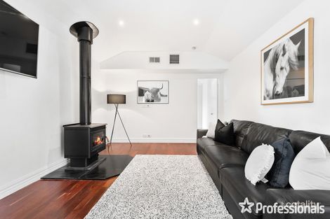 Property photo of 14 Lancaster Road Mooroolbark VIC 3138