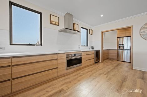 Property photo of 6 Grey Close Dongara WA 6525