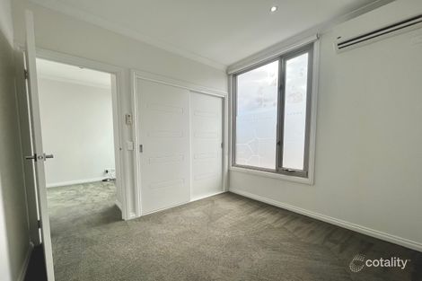 Property photo of 2/411-413 Highbury Road Burwood VIC 3125