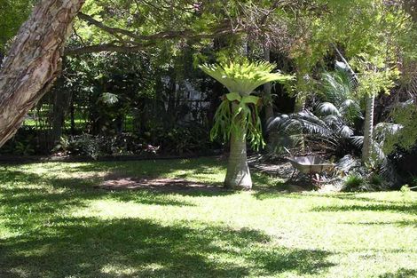 Property photo of 14 Nursery Road Holland Park West QLD 4121