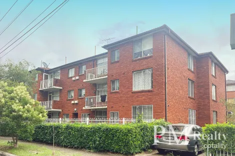 4/33 Mascot Dr, Eastlakes, NSW 2018