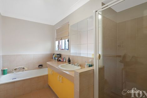 1/10 Burwood Ct, Labrador, QLD 4215