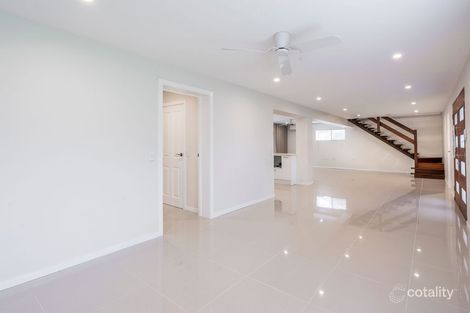 Property photo of 9 Goss Avenue Labrador QLD 4215