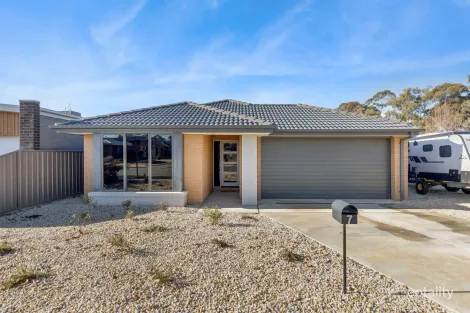 Property photo of 7 Orchard Lane Maiden Gully VIC 3551