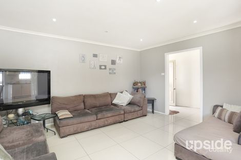 Property photo of 42 Finton Grove Gladstone Park VIC 3043
