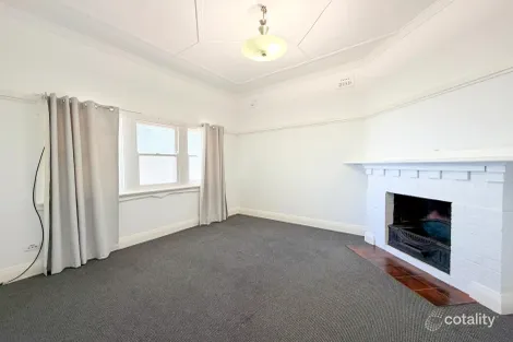 Property photo of 1 Carrington Street Parkes NSW 2870