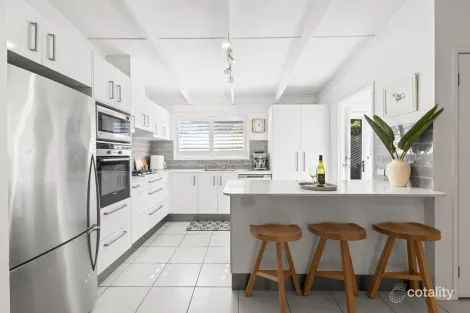 Property photo of 42 Sherborne Street Carindale QLD 4152