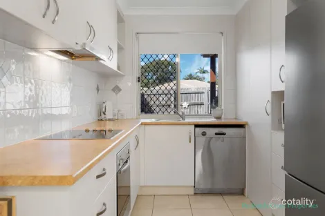 Property photo of 4/7 Wattle Street Victoria Point QLD 4165