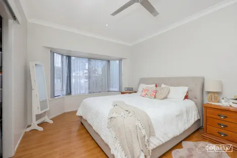 Property photo of 18 Olympia Avenue Barlows Hill QLD 4703