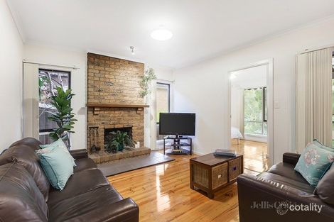 Property photo of 202 Rattray Road Montmorency VIC 3094