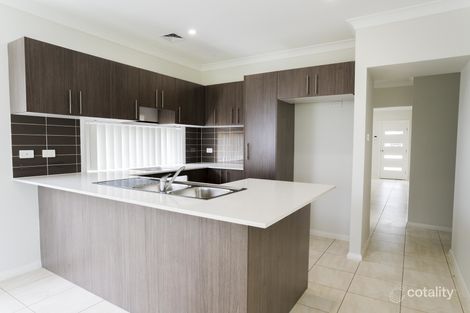 Property photo of 12 Aspect Crescent Colebee NSW 2761