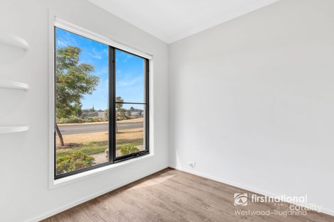 Property photo of 86 Connaught Road Tarneit VIC 3029