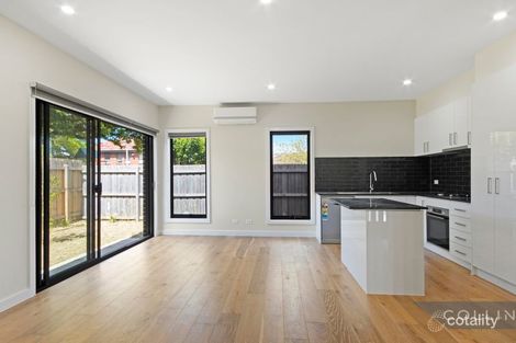 Property photo of 3/104A Royal Parade Reservoir VIC 3073