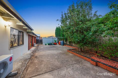 Property photo of 18 Ryland Circuit Delahey VIC 3037