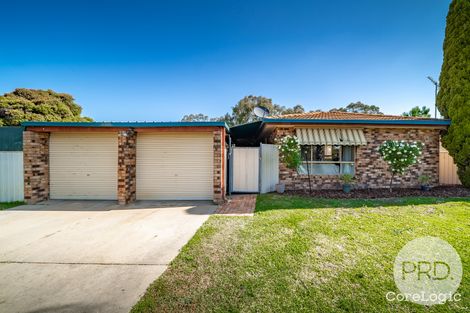 Property photo of 27 Karoom Drive Glenfield Park NSW 2650