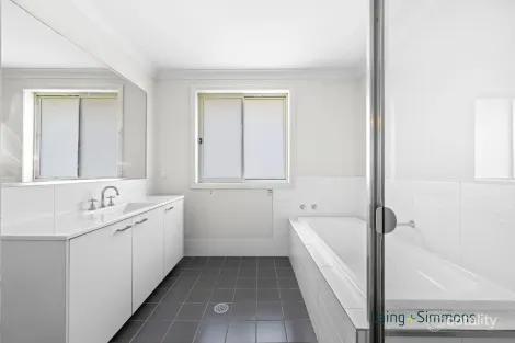 Property photo of 59 Sovereign Circuit Glenfield NSW 2167
