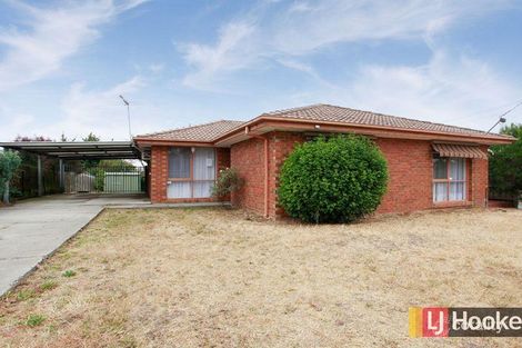 Property photo of 2 Lesley Drive Hampton Park VIC 3976