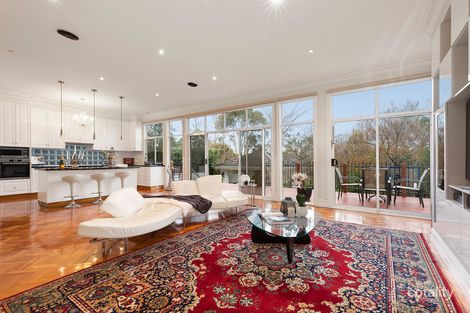 Property photo of 153 Ashburn Grove Ashburton VIC 3147