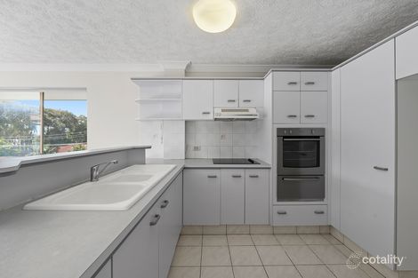 Property photo of 19/9 Ocean Street Coolangatta QLD 4225