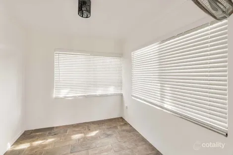 Property photo of 14 Lenesha Drive Andergrove QLD 4740