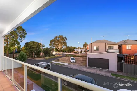 Property photo of 193 John Liston Drive Newport VIC 3015