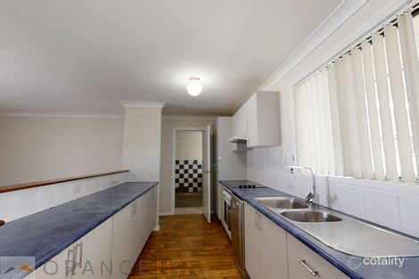 Property photo of 50 Quinlan Run Orange NSW 2800