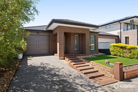 27 Serene Way, Clyde North, VIC 3978