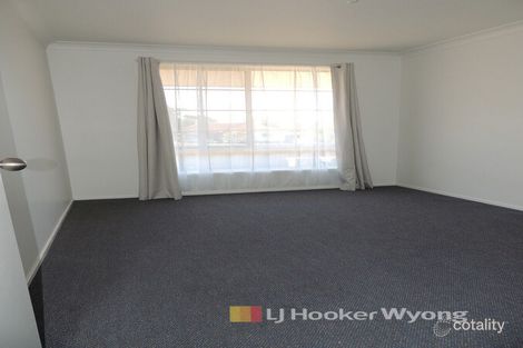 Property photo of 2/2 Arthur Drive Wyong NSW 2259