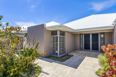 Property photo of 287 Peelwood Parade Halls Head WA 6210