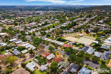 Property photo of 28 Trevor Street Turvey Park NSW 2650