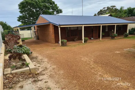 17a Hesse St, Waroona, WA 6215