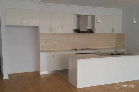 Property photo of 8 Zealous Way Craigieburn VIC 3064