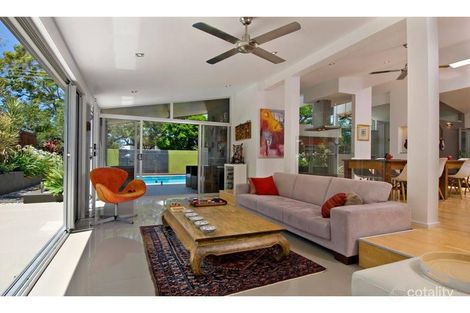 19 Wyona Dr, Noosa Heads, QLD 4567