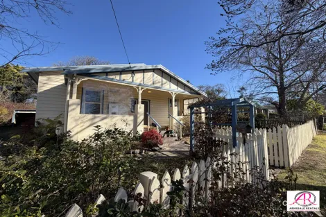 74 Brown St, Armidale, NSW 2350