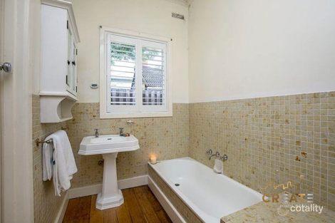 Property photo of 24 Martin Street Sunshine VIC 3020