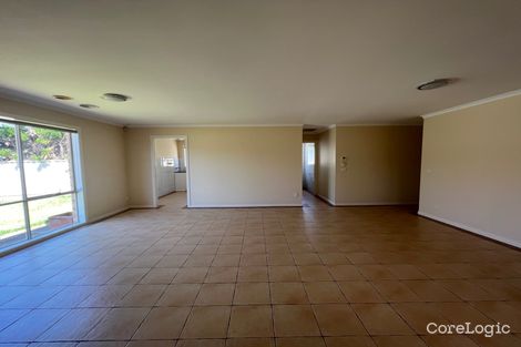 Property photo of 19 Blenheim Way Caroline Springs VIC 3023