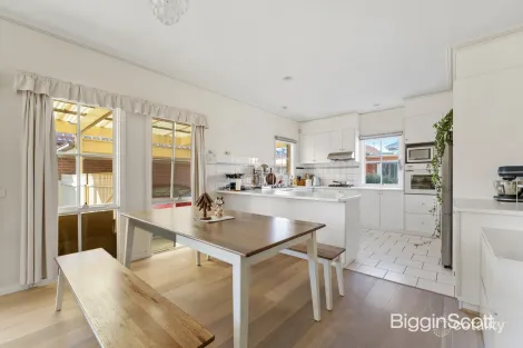 Property photo of 2/35-37 Ruby Street Burwood East VIC 3151