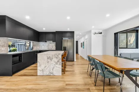 Property photo of 2 Norfolk Avenue Oakleigh VIC 3166