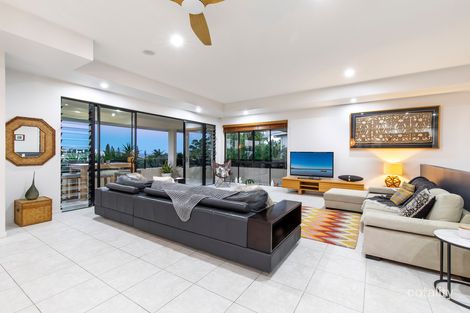 Property photo of 10 Mariners Place Sunrise Beach QLD 4567