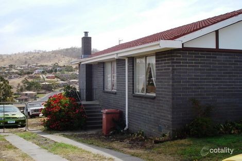 Property photo of 5 Birubi Place Herdsmans Cove TAS 7030