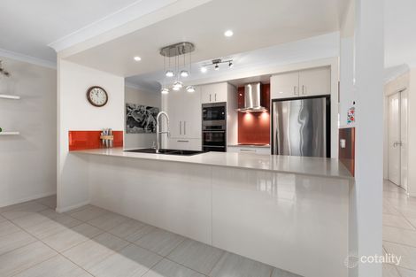 Property photo of 35 Ken Crescent Helensvale QLD 4212