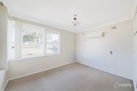 Property photo of 11 Campbellfield Avenue Bradbury NSW 2560