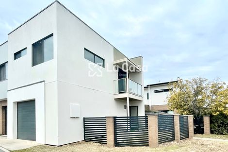 Property photo of 2/40 Hibberd Crescent Forde ACT 2914
