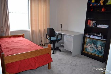 Property photo of 44 Dusseldorp Avenue Pakenham VIC 3810