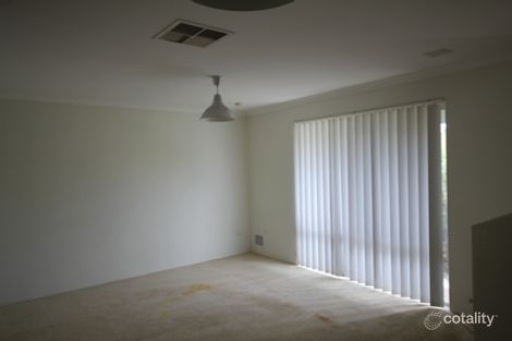 Property photo of 3 Herbert Court Brookdale WA 6112