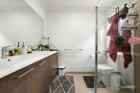 Property photo of 25 Pembrokeshire Loop Clyde VIC 3978