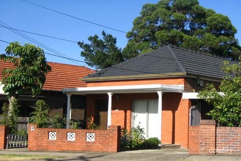 221 Queen St, Hurlstone Park, NSW 2193